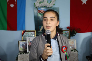 İsmayıllı rayonu Tircan kənd sakini, Vətən müharibəsi şəhidi Həsrətov Xəyal Əzim oğlunun doğum günü məzarı yanında anılıb