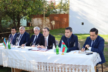 Vətəndaşlarla növbəti səyyar qəbul Zeyvə kəndində keçirilib