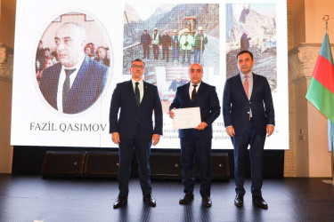 İsmayıllı Rayon İcra Hakimiyyətinin başçısının 2025-ci ilin yekunlarına və 2026-cı ildə qarşıda duran vəzifələrə həsr olunmuş hesabat yığıncağı keçirilib