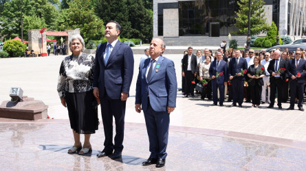 17 İyun – Tibb İşçilərinin Peşə Bayramı Günüdür