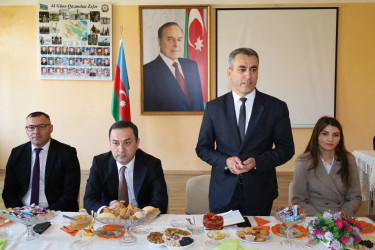 Rayon rəhbəri  İsmayıllı şəhər 5 saylı tam orta məktəbin müəllim kollektivi ilə görüş keçirib