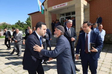 Vətəndaşlarla növbəti səyyar qəbul Kürdeldarbəyli kəndində keçirilib