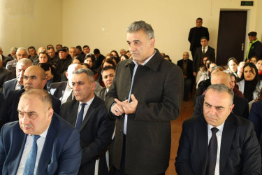 Vətəndaşlarla növbəti səyyar qəbul İsmayıllı şəhər 3 saylı tam orta məktəbdə keçirilib