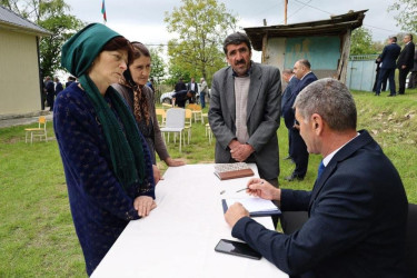 Vətəndaşlarla növbəti səyyar qəbul - rayonun Tağlabiyan kəndində keçirilib