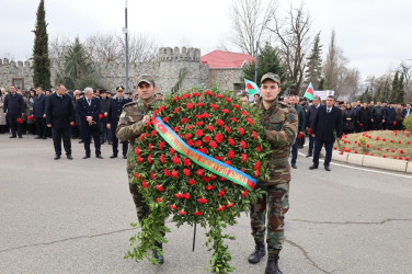 İsmayıllıda Xocalı soyqırımının 34-cü ildönümü ilə əlaqədar “Soyqırım abidəsi”i ziyarət olunub