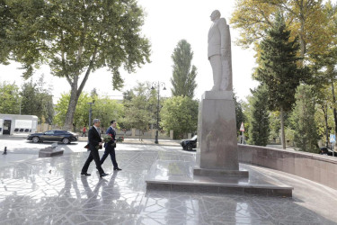 Azərbaycan Respublikasının əmək və əhalinin sosial müdafiəsi naziri Anar Əliyev İsmayıllı rayonunda İsmayıllı və Şamaxı rayonlarının sakinlərini qəbul edib