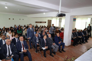 Vətəndaşlarla növbəti səyyar qəbul İsrayıl Həsənov adına 1 saylı tam orta məktəbdə keçirilib