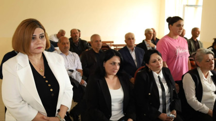 Vətəndaşlarla növbəti səyyar qəbul Qarakolluq kəndində keçirildi