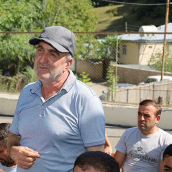 Vətəndaşlarla növbəti səyyar qəbul  rayonun Zərnava kəndində keçirilib