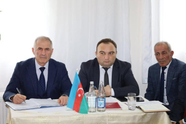 Vətəndaşlarla növbəti səyyar qəbul İsmayıllı şəhər 7 nömrəli tam orta məktəbdə keçirilib