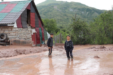 Qoydan kəndində əhalinin köçürülməsi işləri davam edir