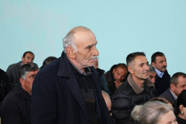 Vətəndaşlarla növbəti səyyar qəbul Mollaisaqlı kəndində keçirilib