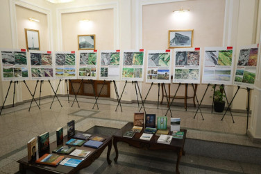 İsmayıllıda “Qərbi Azərbaycan İrsi” kitabının təqdimat mərasimi keçirilib