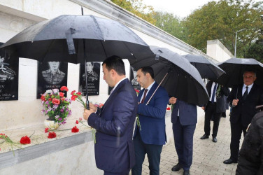 İsmayıllı rayonunda 27 Sentyabr-Anım Günü münasibətilə ölkəmizin ərazi bütövlüyü uğrunda canlarından keçmiş şəhidlərimizin əziz  xatirəsi yad edilib