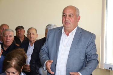 Vətəndaşlarla növbəti səyyar qəbul Aşıqbayramlı kəndində keçirilib