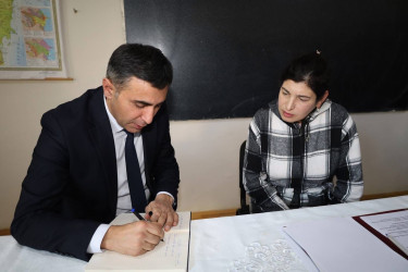 Vətəndaşlarla növbəti səyyar qəbul Qalacıq kəndində keçirilib