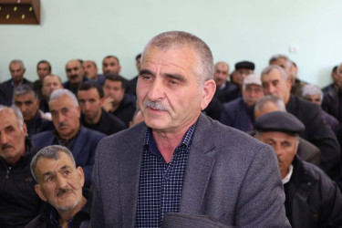 Vətəndaşlarla növbəti səyyar qəbul Diyallı kəndində keçirilib