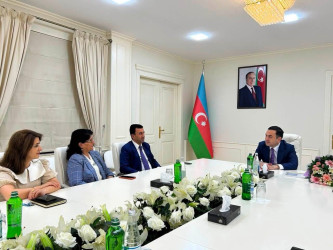 İsmayıllı Rayon İcra Hakimiyyətinin başçısı Nahif Bağırov İsmayıllı Uşaq və Ailələrə Dəstək Mərkəzinin direktoru vəzifəsində çalışan Lətifə Əliyevanı 71 illik yubileyi münasibətilə qəbul edib