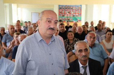 Vətəndaşlarla növbəti səyyar qəbul  rayonun Topçu kəndində keçirilib