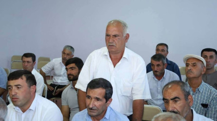 Vətəndaşlarla növbəti səyyar qəbul Sulut kəndində keçirilib