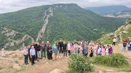 İsmayıllı Rayon Mərkəzi Xəstəxanasının kollektivi 15 iyun Milli Qurtuluş günü və 17 iyun "Tibb işçilərinin peşə bayramı günü" münasibətilə işğaldan azad olunan torpaqlarımıza, Şuşa və Xankəndiyə səfər edib