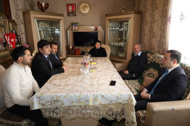 Şəhid ailələri ziyarət olunub