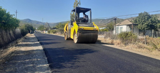 Növbəti asfaltlanma işləri Gəraybəyli kəndində aparılıb