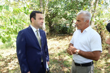 Vətəndaşlarla növbəti səyyar qəbul  rayonun Güyüm kəndində keçirilib