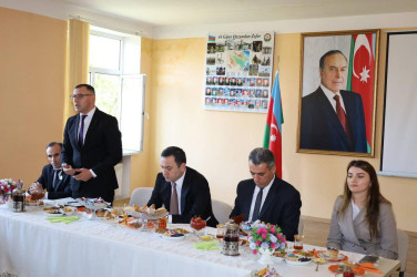 Rayon rəhbəri  İsmayıllı şəhər 5 saylı tam orta məktəbin müəllim kollektivi ilə görüş keçirib