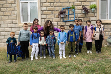 DOST Agentliyi Rayon İcra Hakimiyyəti ilə birgə 15 Sentyabr Bilik Günü ilə əlaqədar “DOST Sevinci” layihəsini həyata keçirib