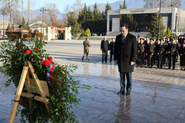 12 Dekabr -Ümummilli Lider Heydər Əliyevin anım günüdür