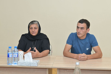 Elm və təhsil naziri Emin Əmrullayev İsmayıllı şəhərində sakinlərin müraciətlərini dinləyib.