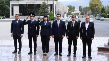 1 oktyabr – Prokurorluq işçilərinin peşə bayramı günüdür