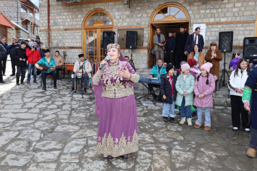 Lahıc qəsəbəsində Yel çərşənbəsi böyük coşquyla qeyd olunub