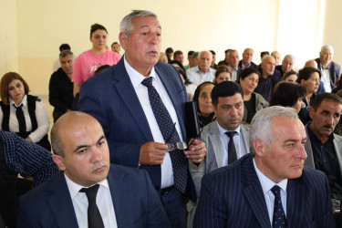 Vətəndaşlarla növbəti səyyar qəbul Aşıqbayramlı kəndində keçirilib