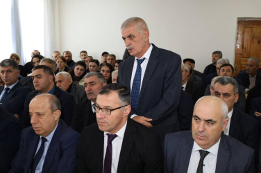 Vətəndaşlarla növbəti səyyar qəbul İsmayıllı şəhər 7 nömrəli tam orta məktəbdə keçirilib