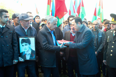 Şəhid Ağayev Ayaz Həbulla oğlu doğulduğu Hacıhətəmli kəndində dəfn olundu