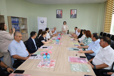 22 İyul - Milli Mətbuat Günü münasibətilə Mərkəzin ekspert qrupunun üzvləri, mətbuat nümayəndələri, blogerlər  və ictimaiyyət nümayəndələri ilə görüş keçirib