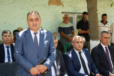 Vətəndaşlarla növbəti səyyar qəbul Uştalqışlaq kəndində keçirilib