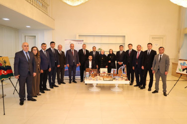 İsmayıllıda Konstitusiya və Suvrenlik İli çərçivəsində 18 Oktyabr-Müstəqilliyin Bərpası Günü ilə bağlı tədbir keçirilib.