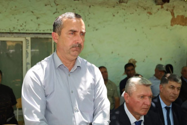 Vətəndaşlarla növbəti səyyar qəbul Uştalqışlaq kəndində keçirilib